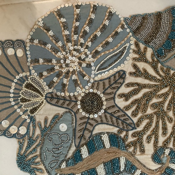 Kim Seybert Elegant Beaded Ocean Seahorse Table Runner